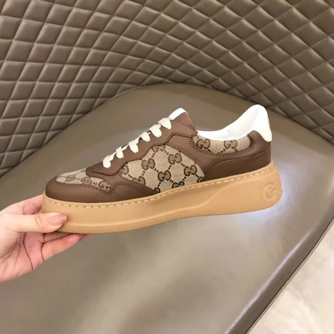 P380 new men's shoes GUCCI [Lightning] latest shoes are shipped. Original quality, fashionable, made of special materials, sheepskin lining, brand new packaging. The foot feels super comfortable and the workmanship is impeccable38-45